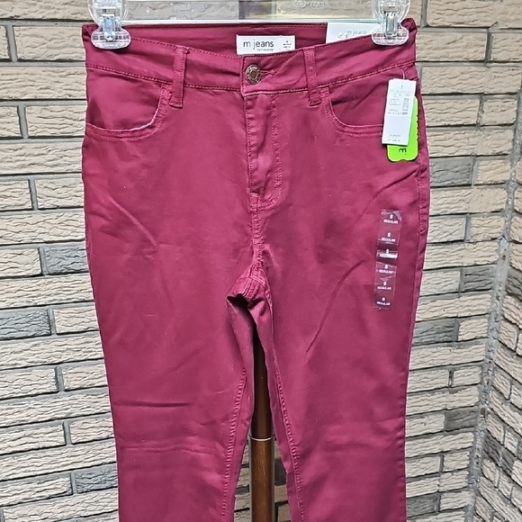 NWT Maurices SLIM Boot Curvy Jeans SZ S (4-6) MAROON Stretchy - Picture 1 of 14